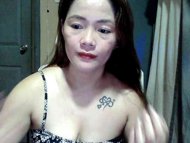 Wildhotsinglemom69 webcam