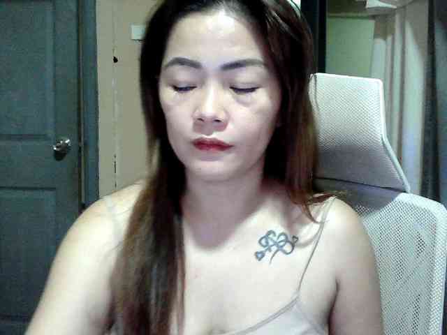 Wildhotsinglemom69 webcam