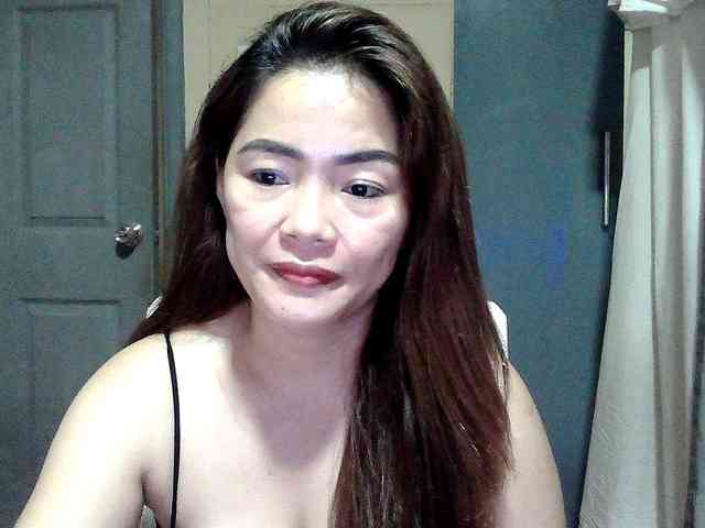 Wildhotsinglemom69 webcam