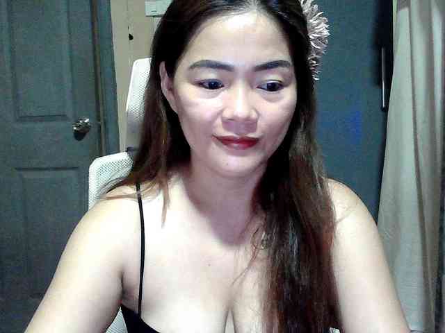 Wildhotsinglemom69 webcam