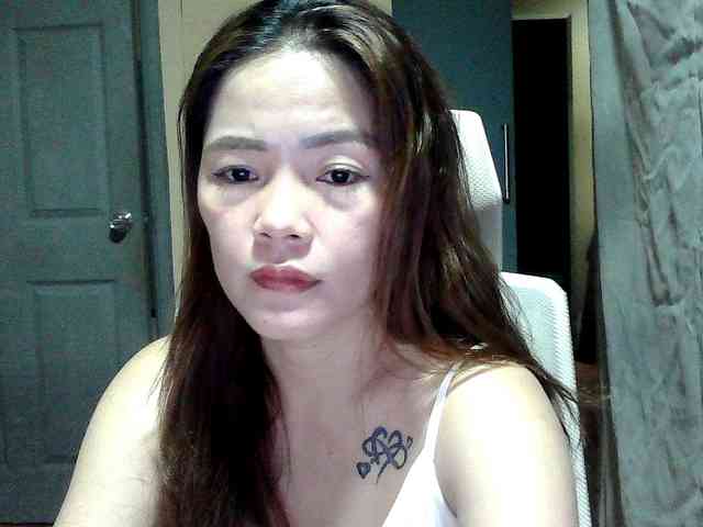 Wildhotsinglemom69 webcam