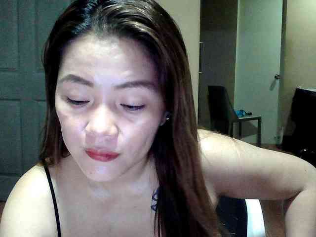 Wildhotsinglemom69 webcam