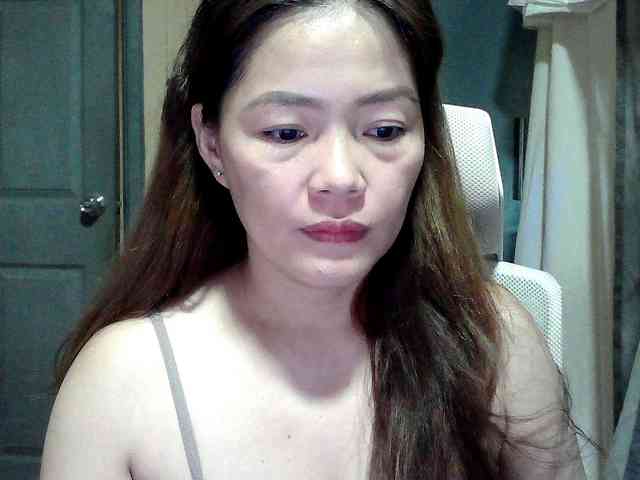 Wildhotsinglemom69 webcam