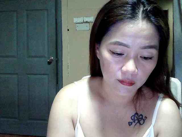 Wildhotsinglemom69 webcam