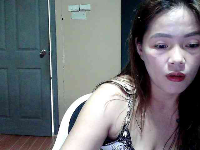 Wildhotsinglemom69 webcam