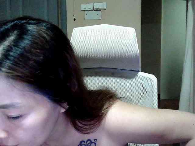 Wildhotsinglemom69 webcam