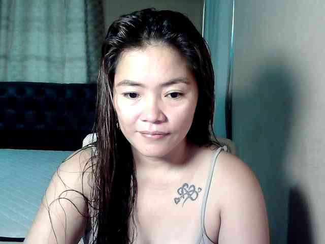 Wildhotsinglemom69 webcam
