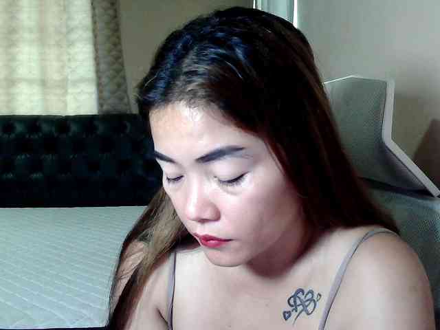 Wildhotsinglemom69 webcam