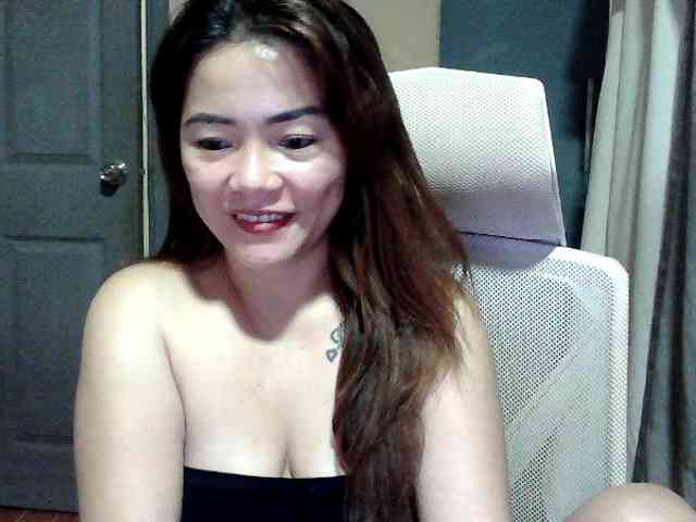 Wildhotsinglemom69 webcam