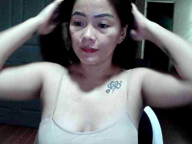 Wildhotsinglemom69 webcam