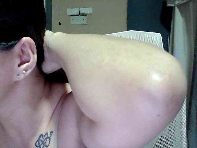 Wildhotsinglemom69 webcam