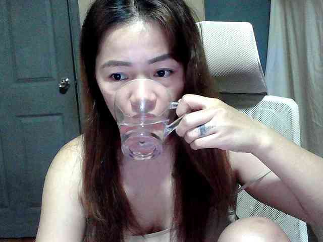 Wildhotsinglemom69 webcam