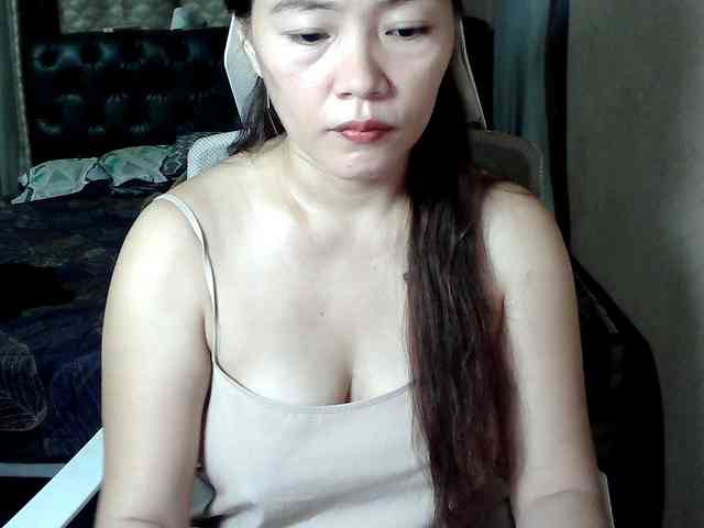 Wildhotsinglemom69 webcam