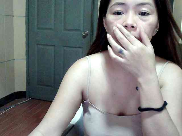 Wildhotsinglemom69 webcam