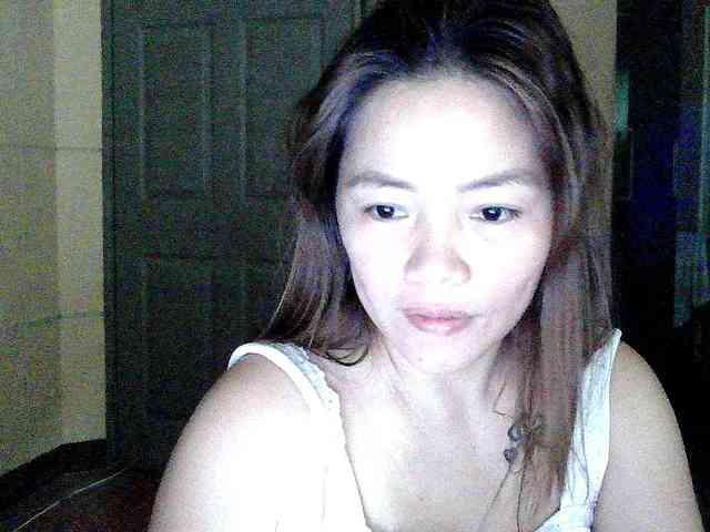 Wildhotsinglemom69 webcam