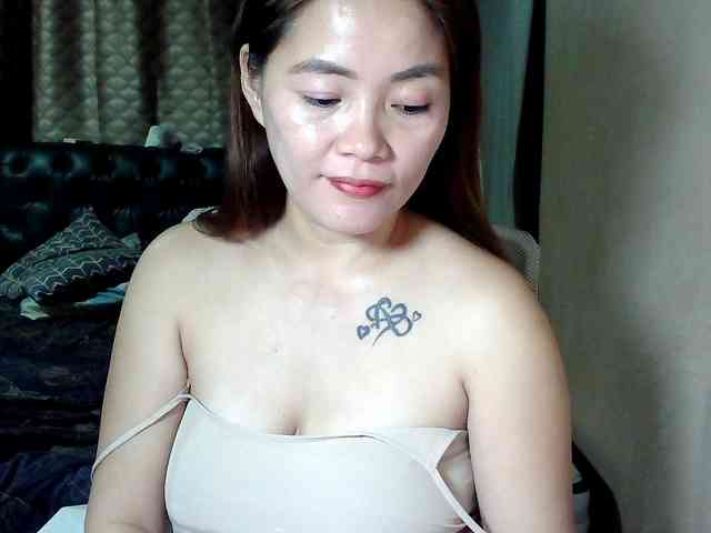 Wildhotsinglemom69 webcam