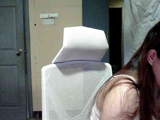 Wildhotsinglemom69 webcam