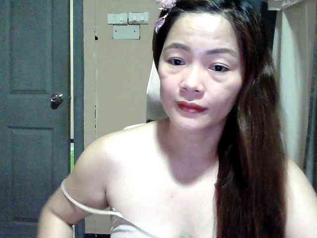 Wildhotsinglemom69 webcam