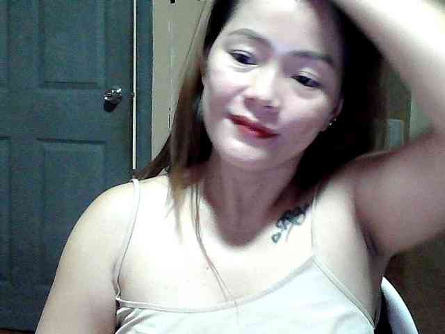 Wildhotsinglemom69 webcam