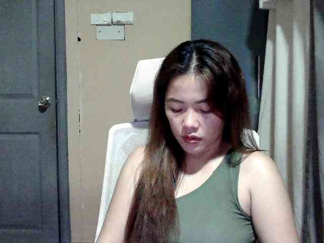 Wildhotsinglemom69 webcam