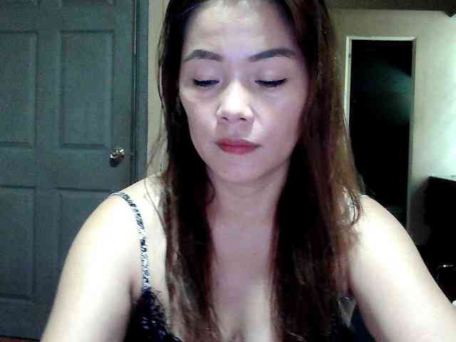 Wildhotsinglemom69 webcam