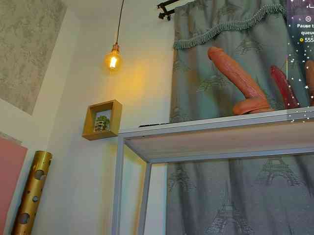 zhamira21 webcam