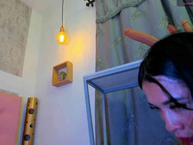 zhamira21 webcam