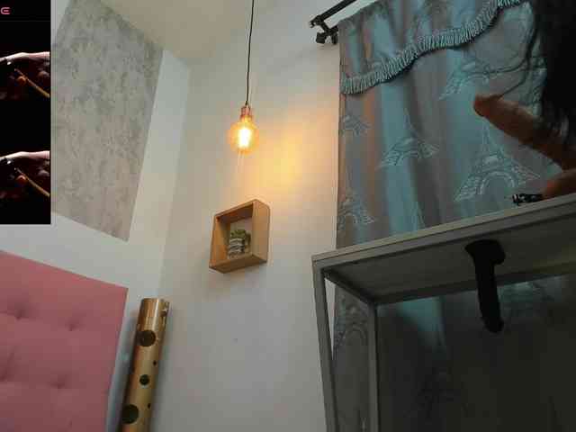 zhamira21 webcam