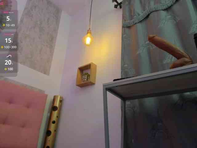zhamira21 webcam