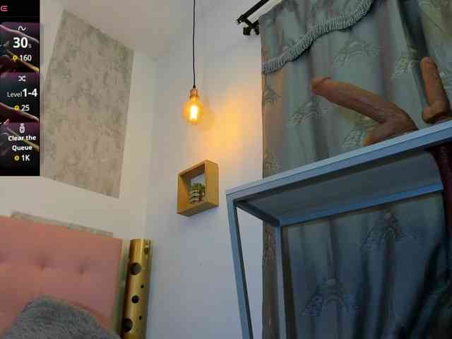 zhamira21 webcam