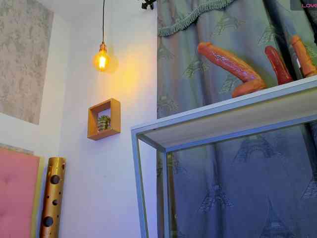 zhamira21 webcam