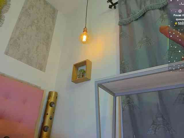 zhamira21 webcam