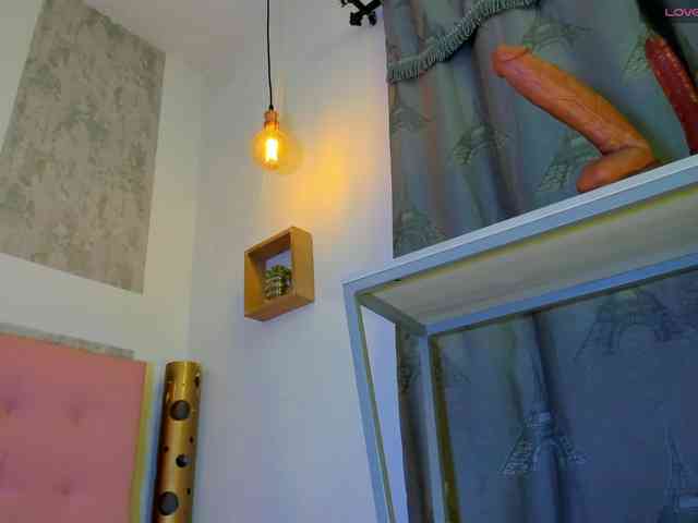 zhamira21 webcam