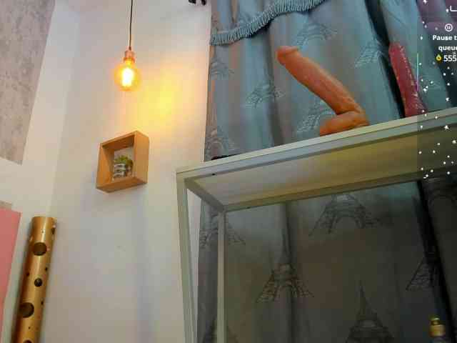 zhamira21 webcam