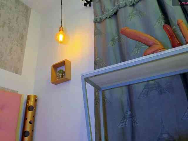 zhamira21 webcam
