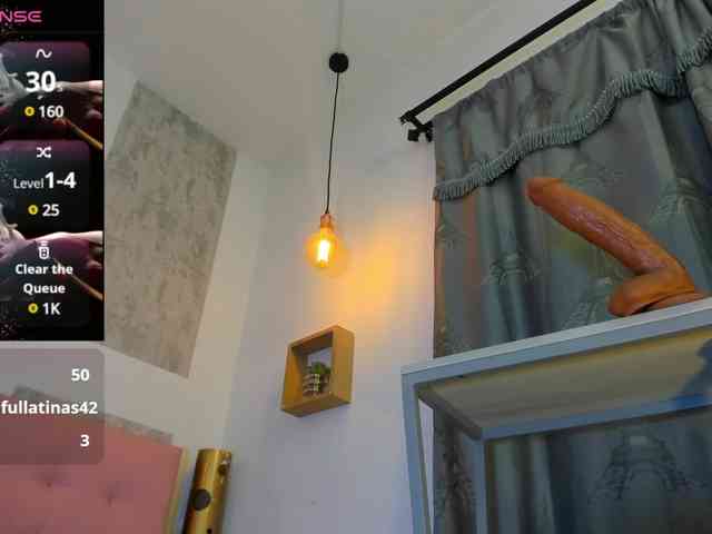 zhamira21 webcam