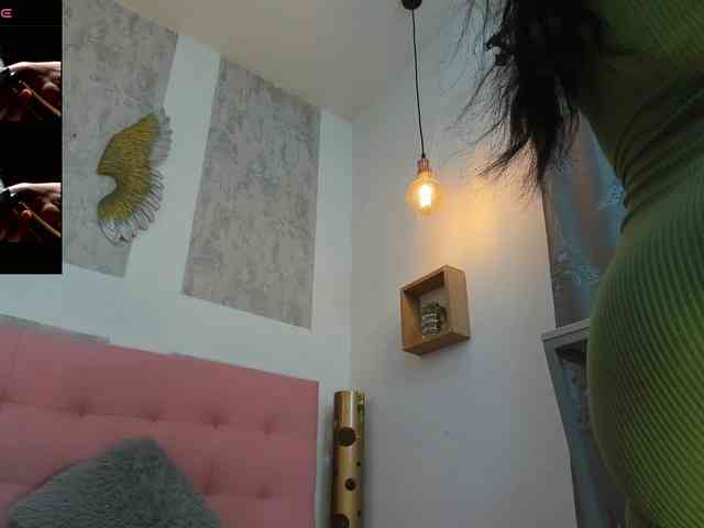 zhamira21 webcam