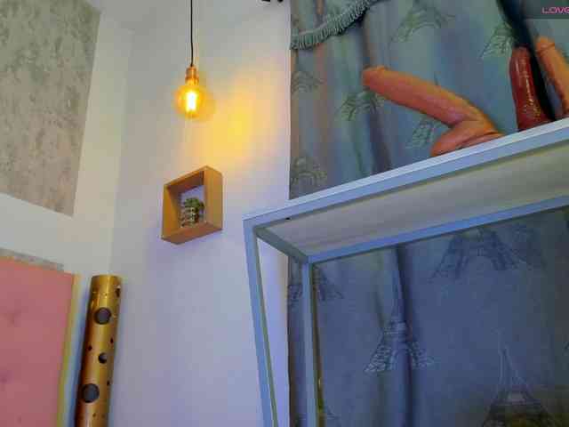 zhamira21 webcam