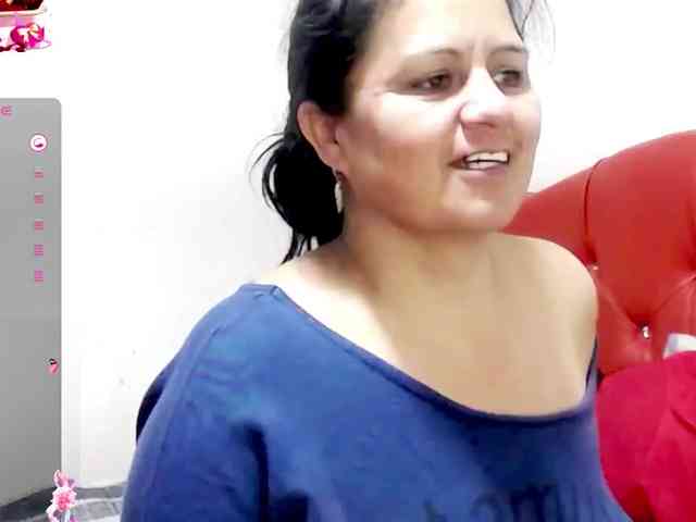 sexyjhoan81 webcam