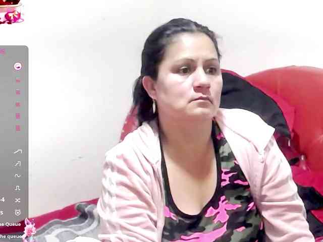 sexyjhoan81 webcam