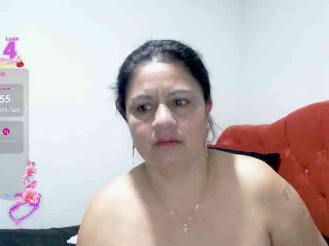 sexyjhoan81 webcam