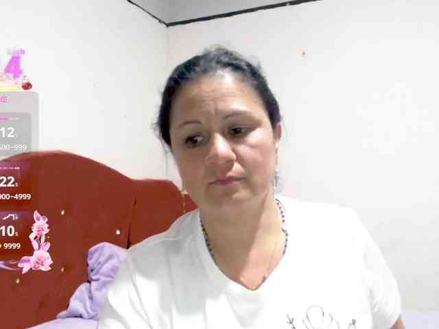 sexyjhoan81 webcam