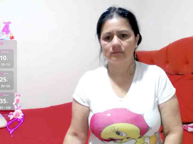 sexyjhoan81 webcam