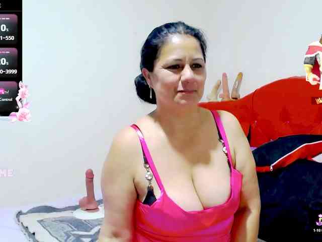 sexyjhoan81 webcam