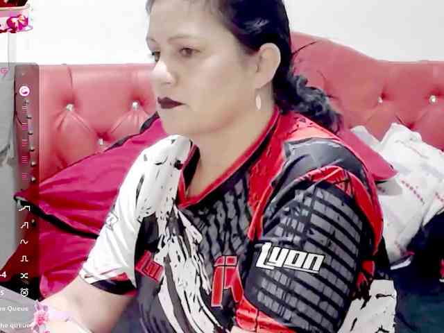 sexyjhoan81 webcam