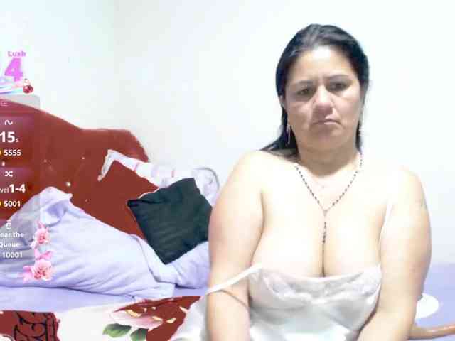 sexyjhoan81 webcam