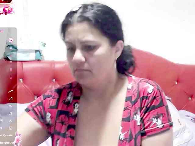 sexyjhoan81 webcam