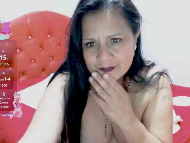 sexyjhoan81 webcam
