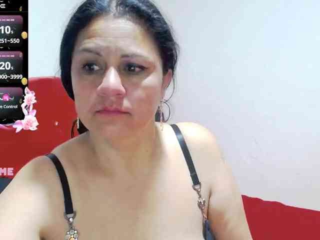 sexyjhoan81 webcam