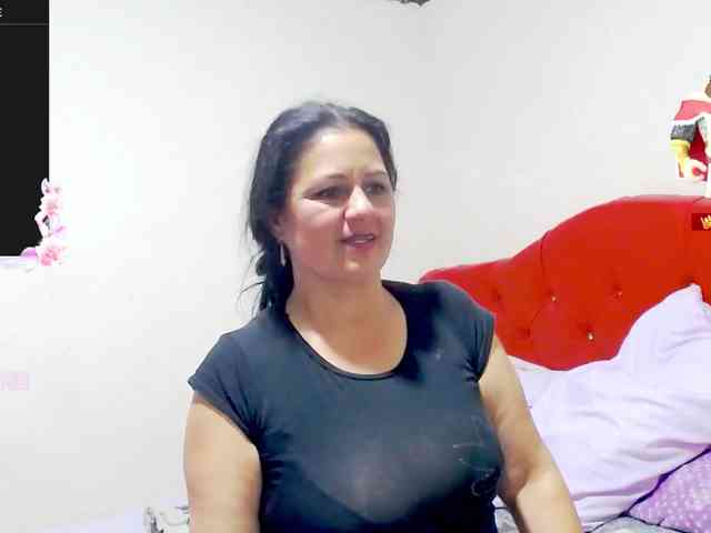 sexyjhoan81 webcam
